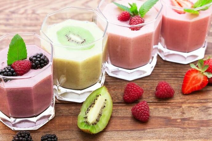 Smoothies de frutas-beiras